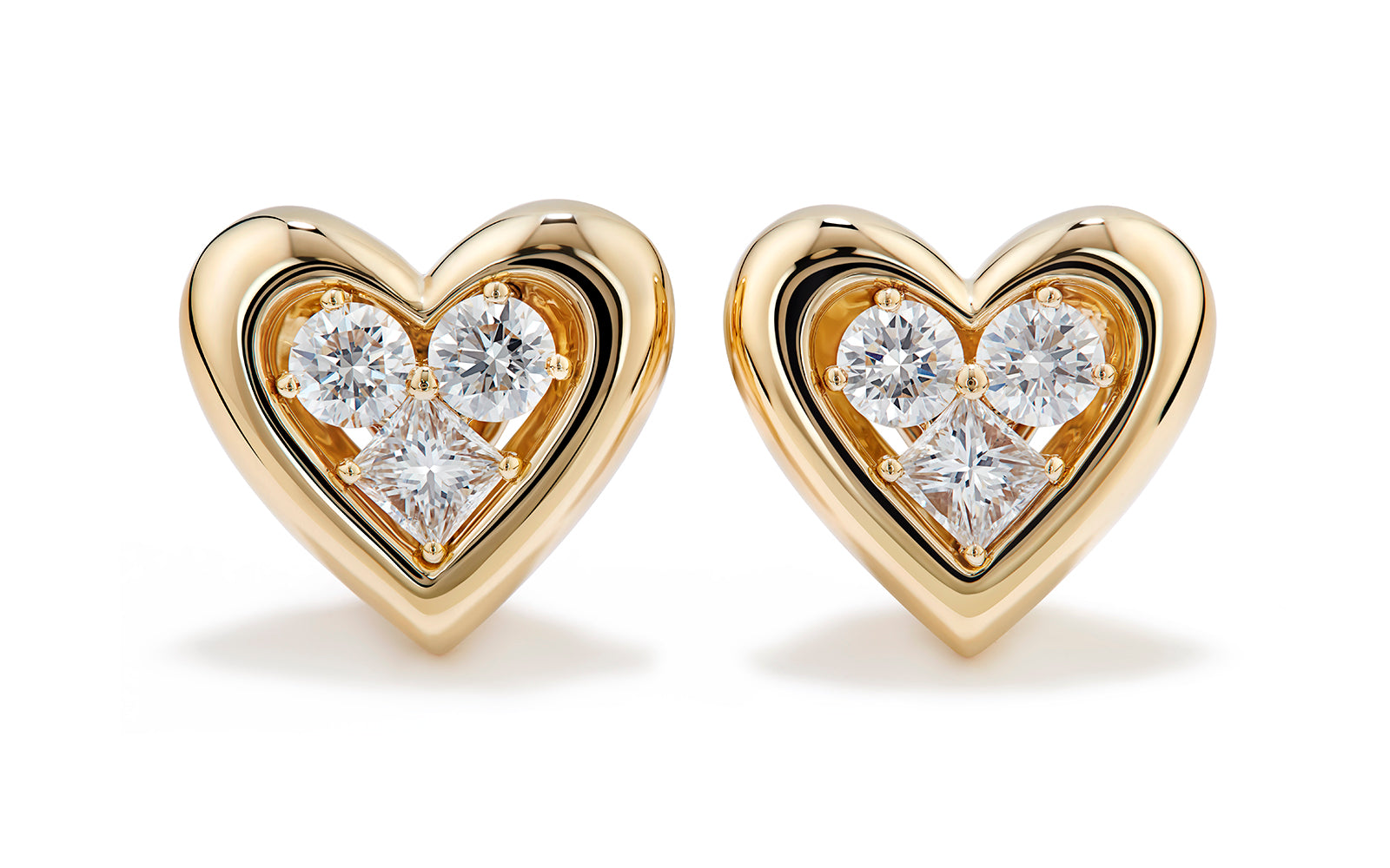 1.08ct D Flawless Diamond Earrings set in 18K Yellow Gold