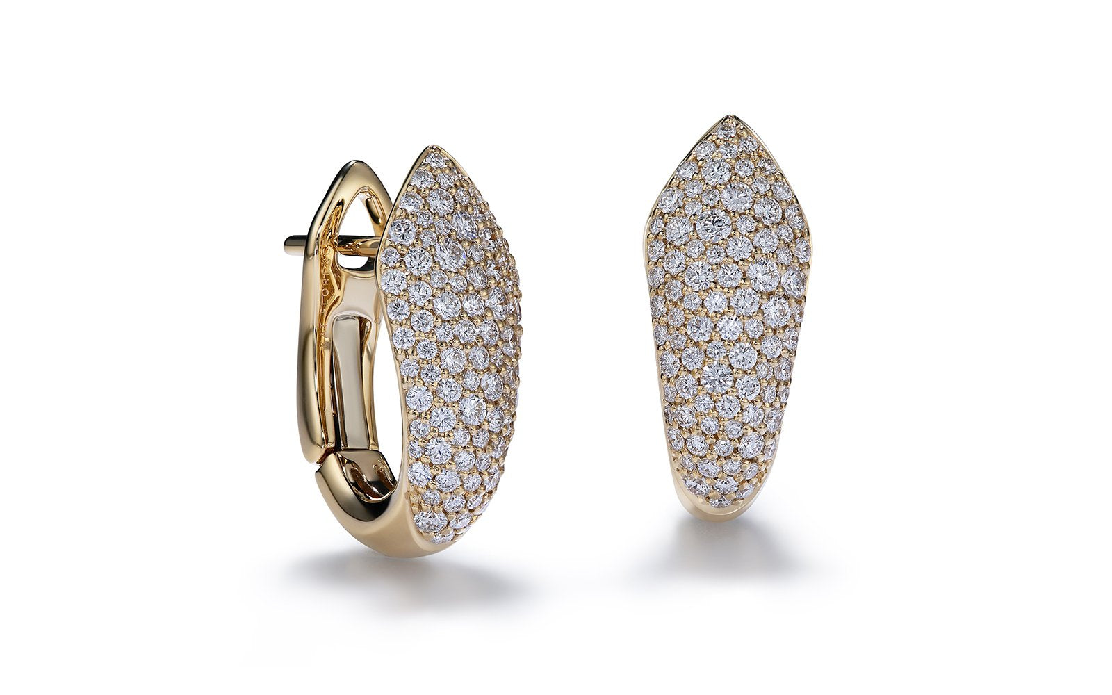 0.96ct D Flawless Diamond Earrings set in 18K Yellow Gold