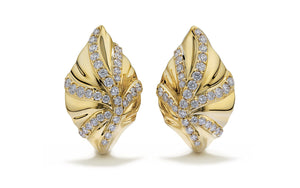 D Flawless Diamond Earrings set in 18K Yellow Gold