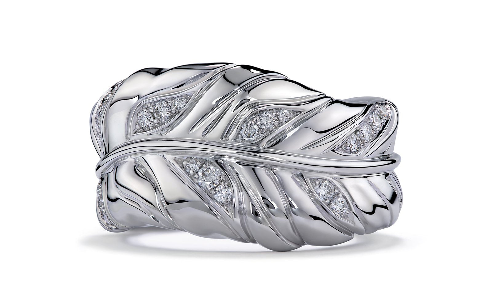 D Flawless Diamond Ring set in 18K White Gold