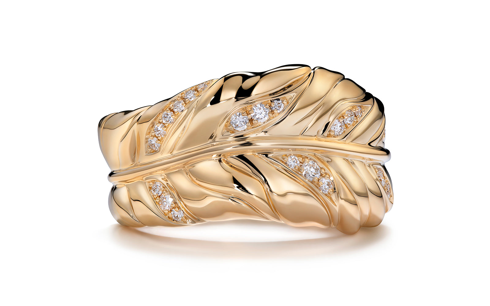 0.26ct D Flawless Diamond Ring set in 18K Yellow Gold