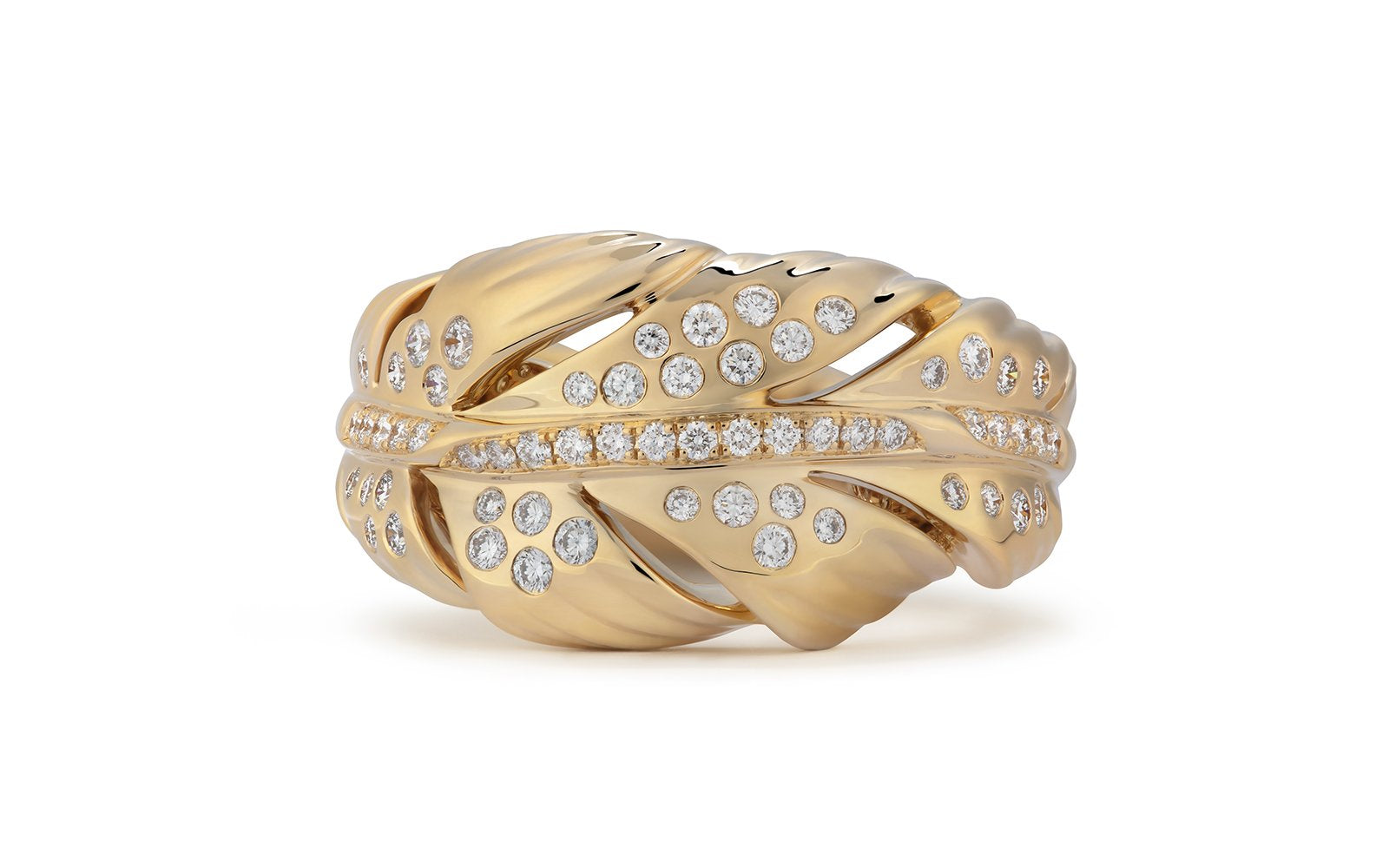 D Flawless Diamond Ring set in 18K Yellow Gold