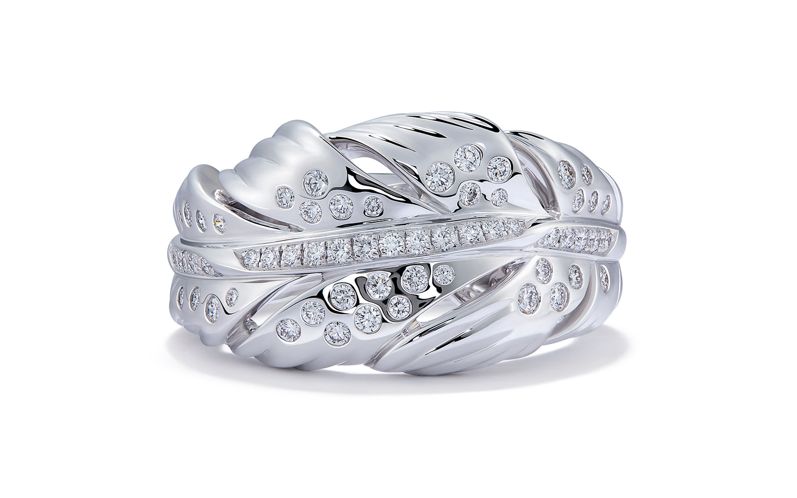D Flawless Diamond Ring set in 18K White Gold