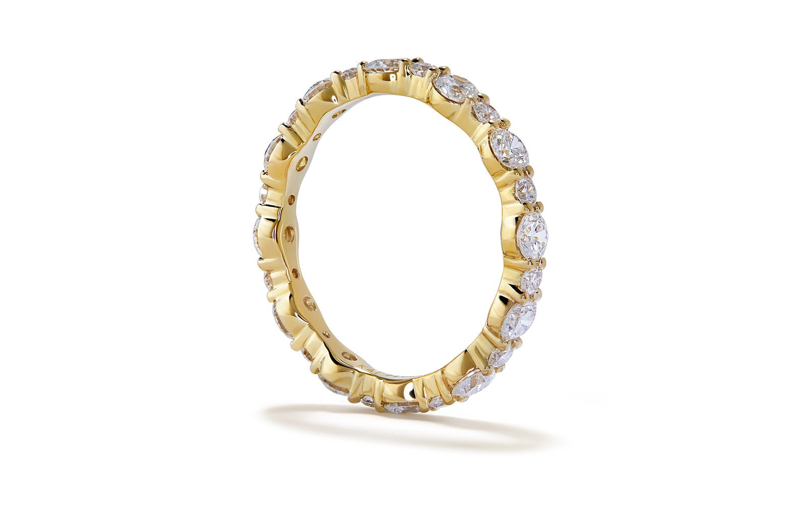 D Flawless Diamond Ring set in 18K Yellow Gold