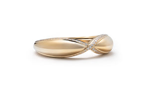 0.31ct D Flawless Diamond Ring set in 18K Yellow Gold