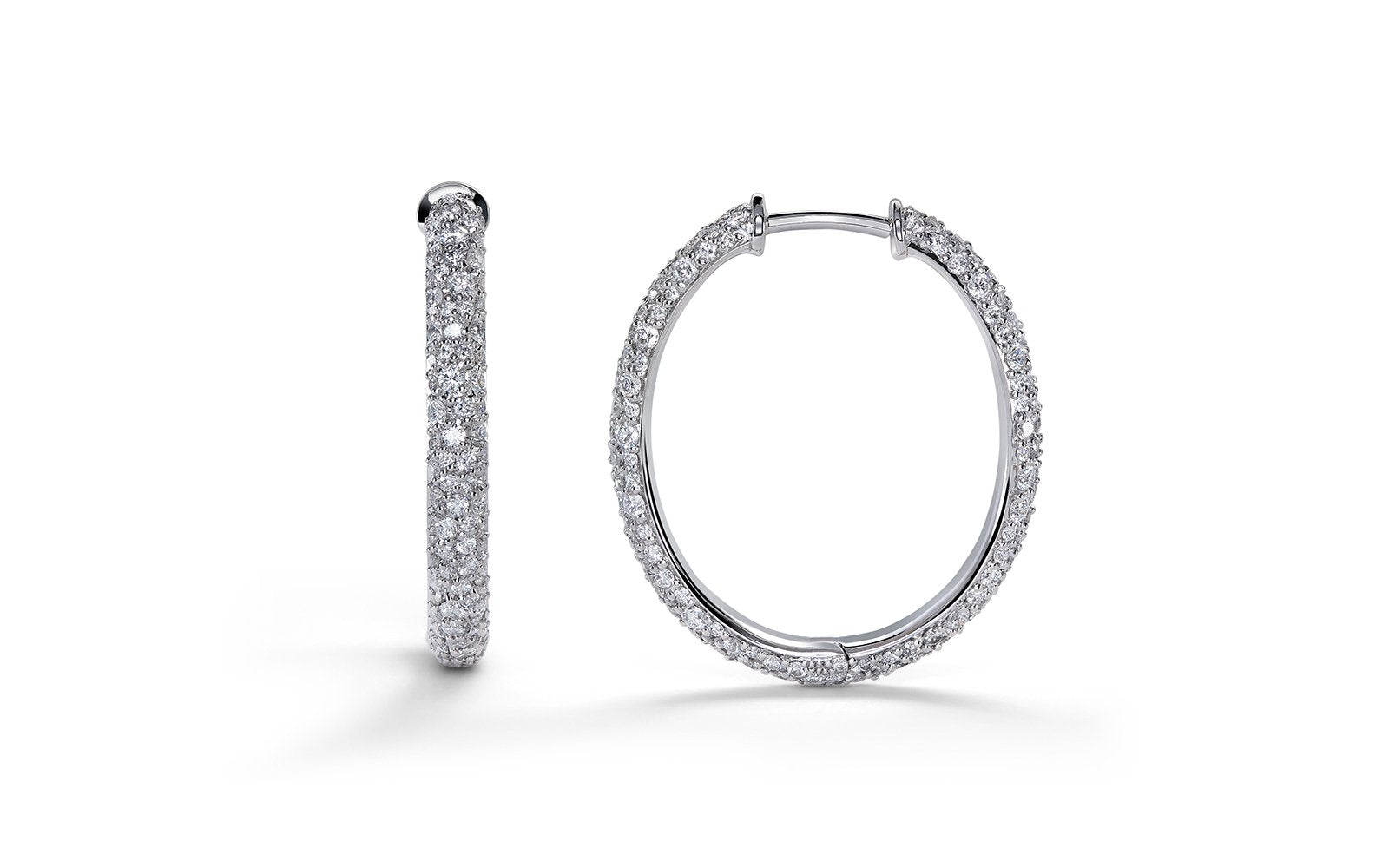 D Flawless Diamond Earrings set in 18K White Gold