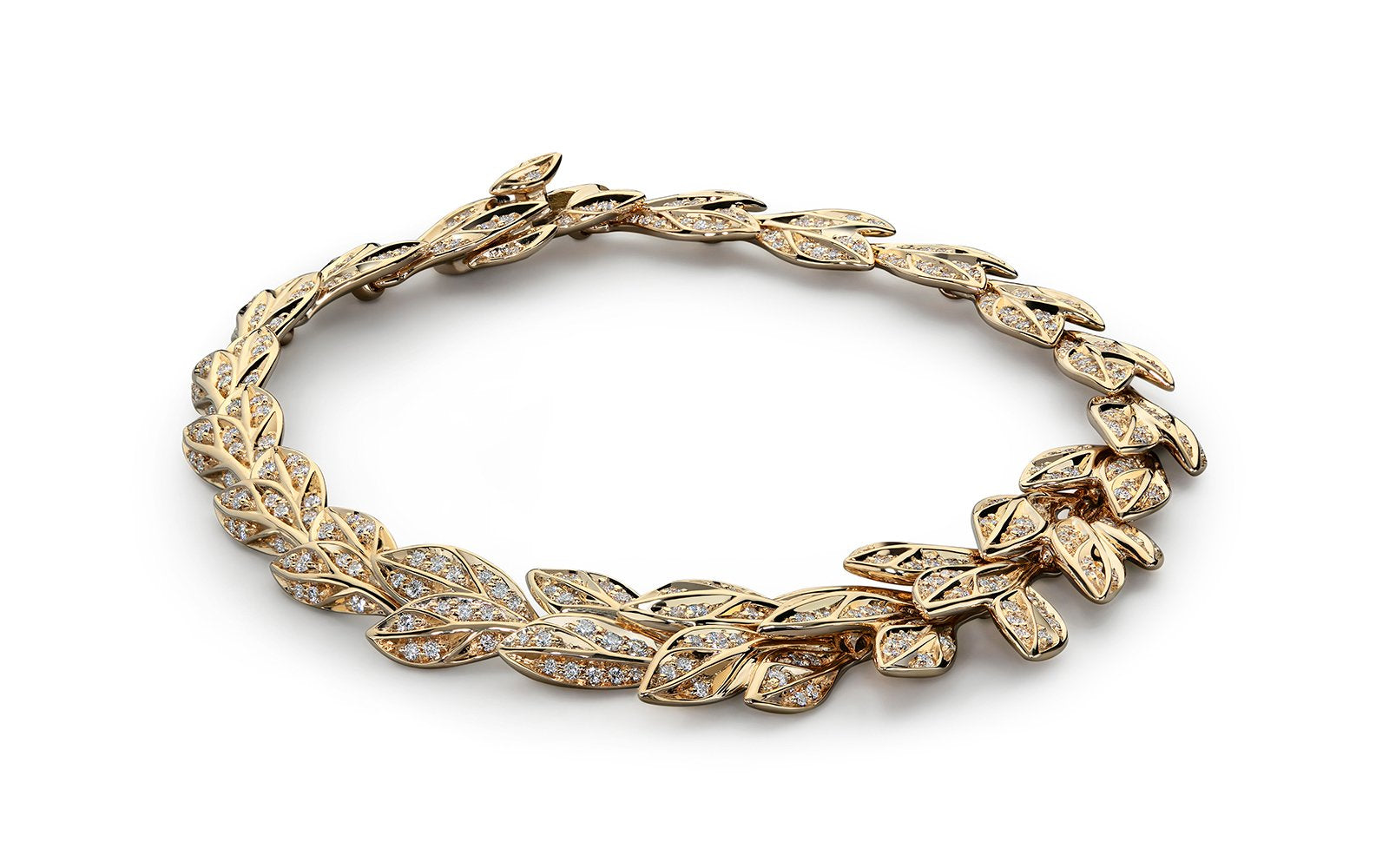 D Flawless Diamond Bracelet set in 18K Yellow Gold