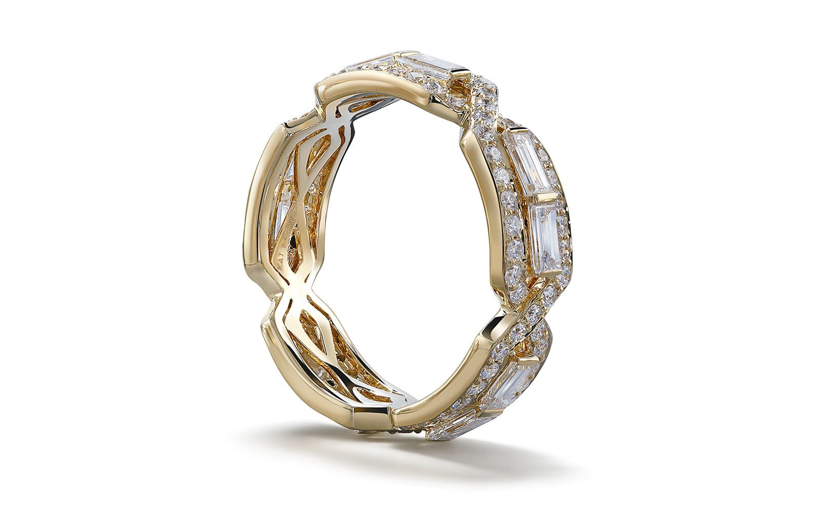 2.10ct D Flawless Diamond Ring set in 18K Yellow Gold