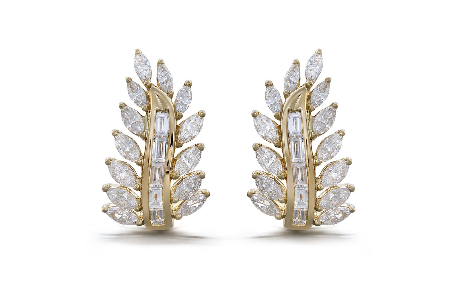 D Flawless Diamond Earrings set in 18K Yellow Gold