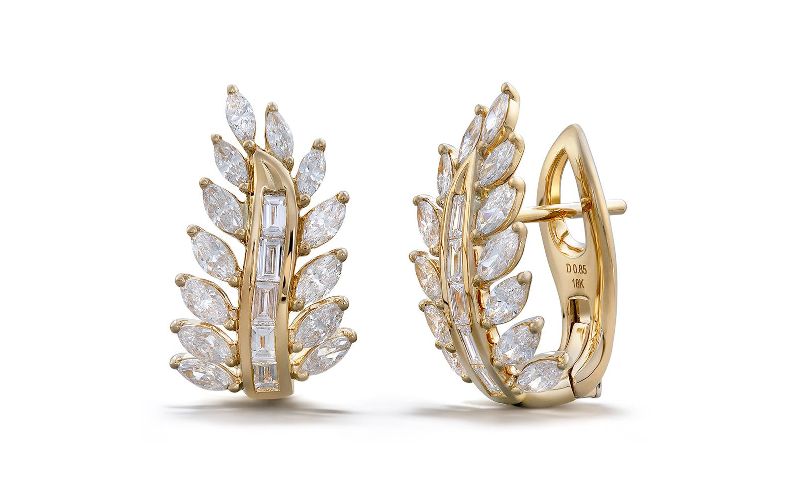 D Flawless Diamond Earrings set in 18K Yellow Gold