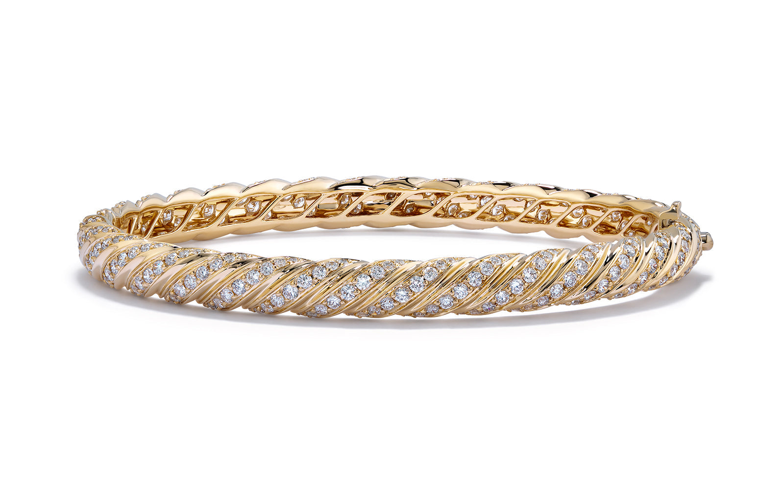 D Flawless Diamond Bangle set in 18K Yellow Gold