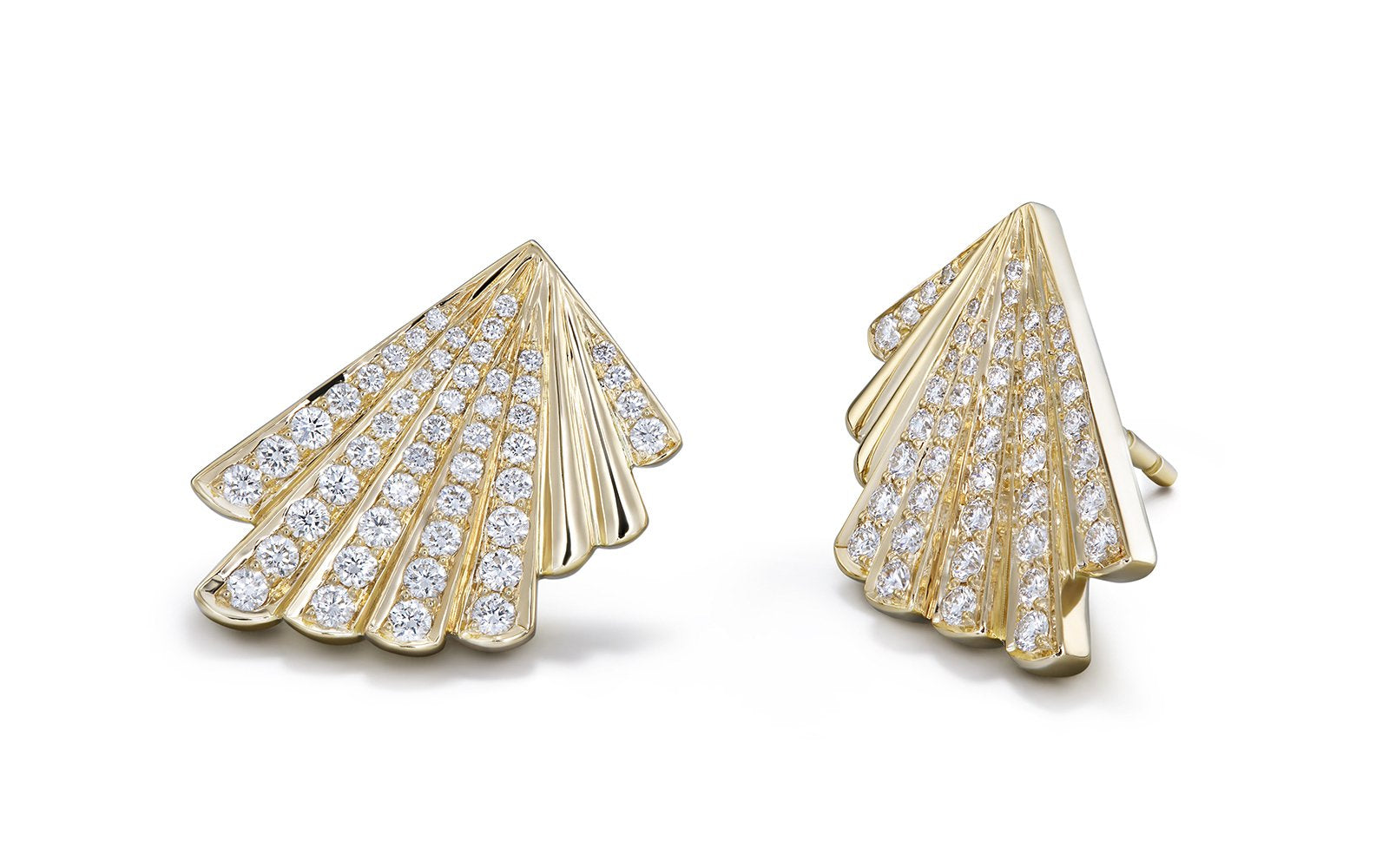 D Flawless Diamond Earrings set in 18K Yellow Gold