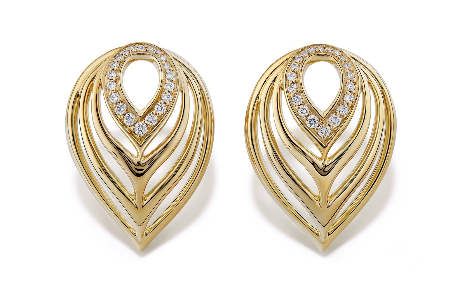 D Flawless Diamond Earrings set in 18K Yellow Gold