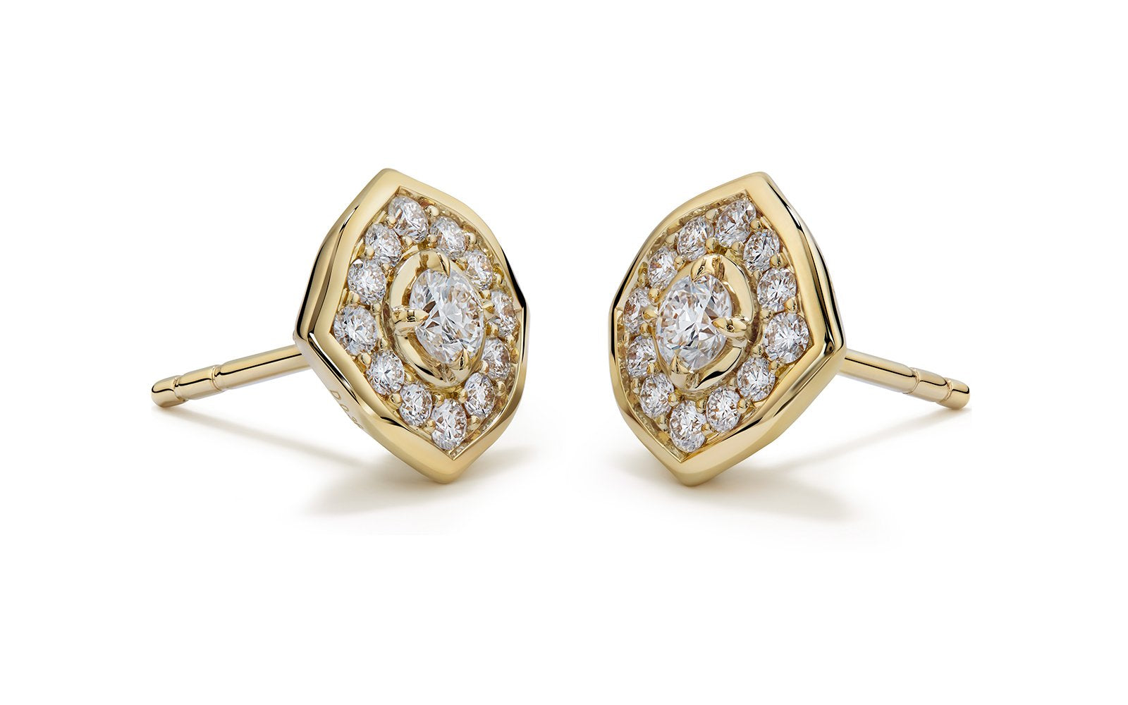 D Flawless Diamond Earrings set in 18K Yellow Gold