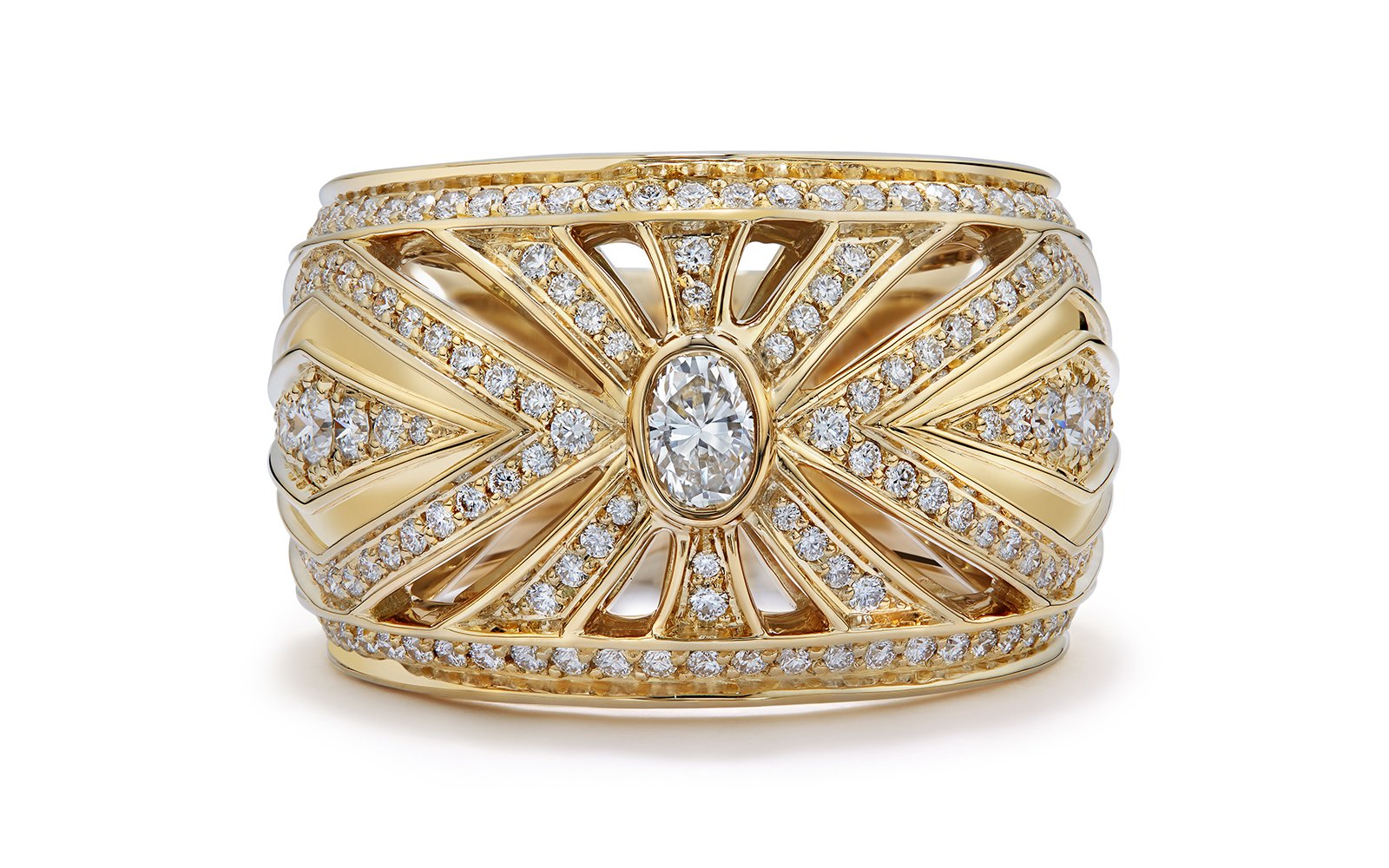 D Flawless Diamond Ring set in 18K Yellow Gold