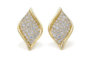 0.6ct D Flawless Diamond Earrings set in 18K Yellow Gold
